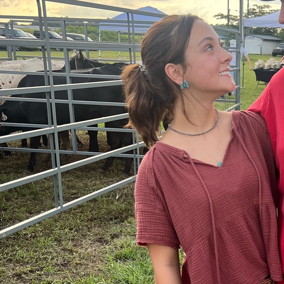 Meet your Posher, Michelle - Picture 1 of 1